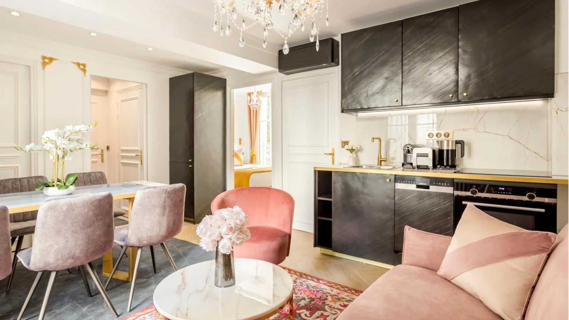 Merveil - Luxury Suite - Tour Eiffel - Bac II Paris Apartment